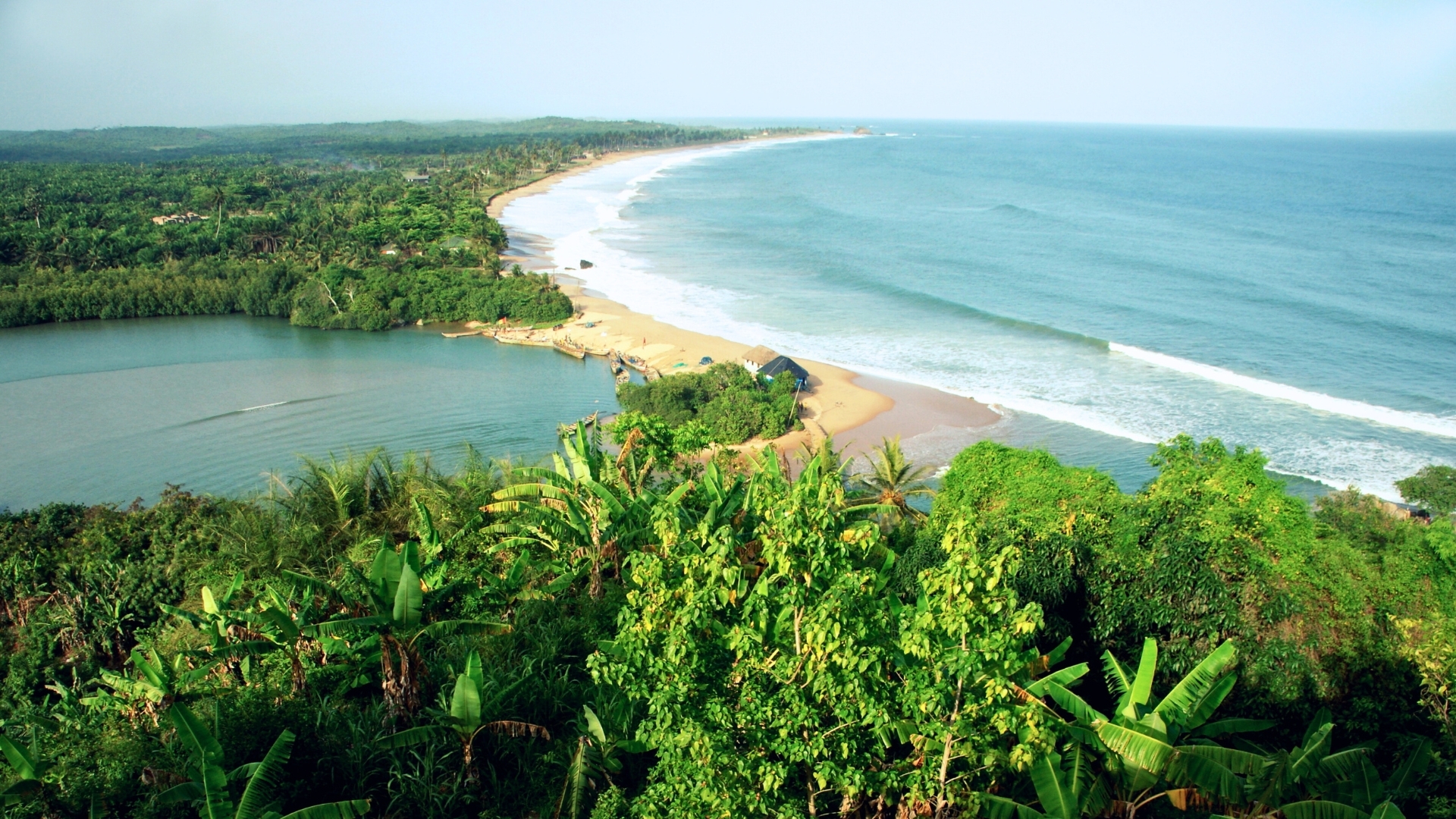 Beautiful view over cost landscape in Ghana next to Cape Coast (Butre beach)  (1920 x 1080)
